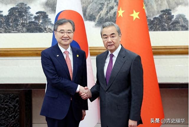 中方仍未同意线下会谈，特朗普可能缺席APEC峰会，韩国这下傻眼了