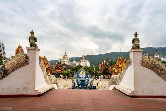 广东阳江和云南西双版纳哪里更适合老年人过冬旅居？