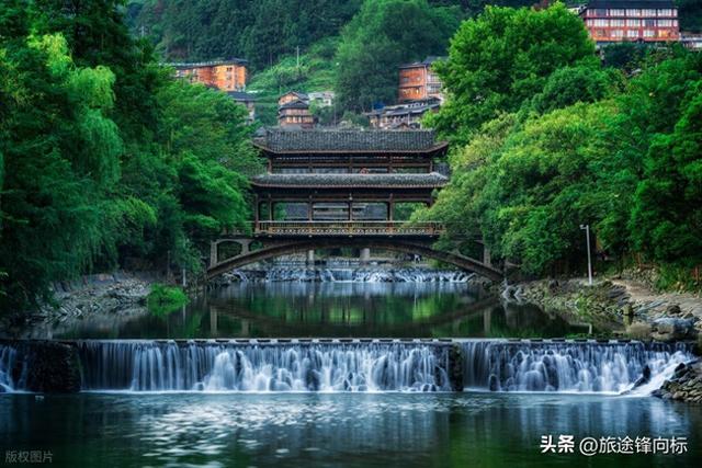 探秘贵州千户苗寨，来自苗寨购票经历，黄牛教我这招省钱？