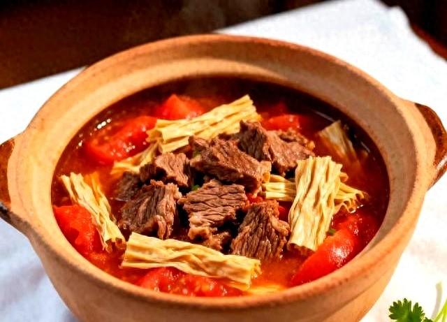 天越来越冷了，又到了吃炖菜的季节！3道家常做法	，天冷吃最香！