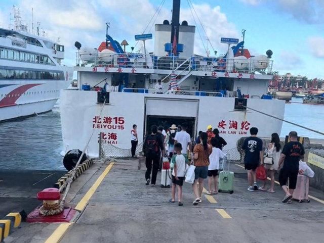 博主吐槽涠洲岛乱收费，除了呼吸都要钱，岛上民宿老板炸锅了