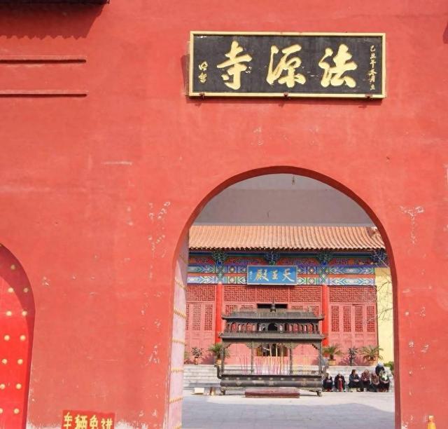 寻访法源寺