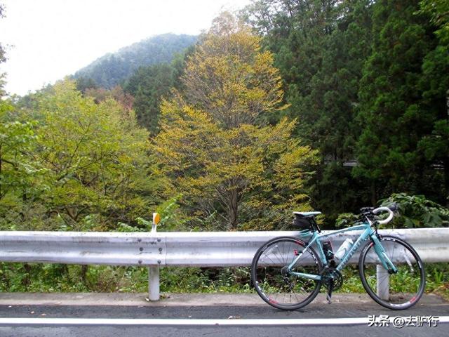 日本最穷的村子，常年倒数第一，村路意外的干净整洁