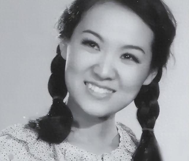 原来早已不是中国籍？事业巅峰远赴美国，被老外“玩腻”晚年回国