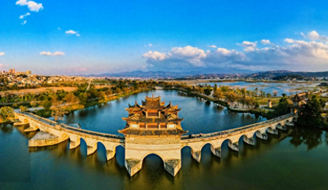 红河：流淌在红土上的文化长歌