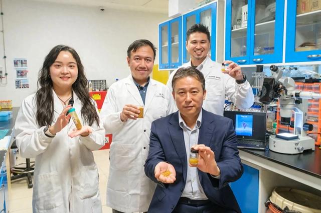 新加坡科学家研制出以植物花粉为基础的防晒霜 对珊瑚无害