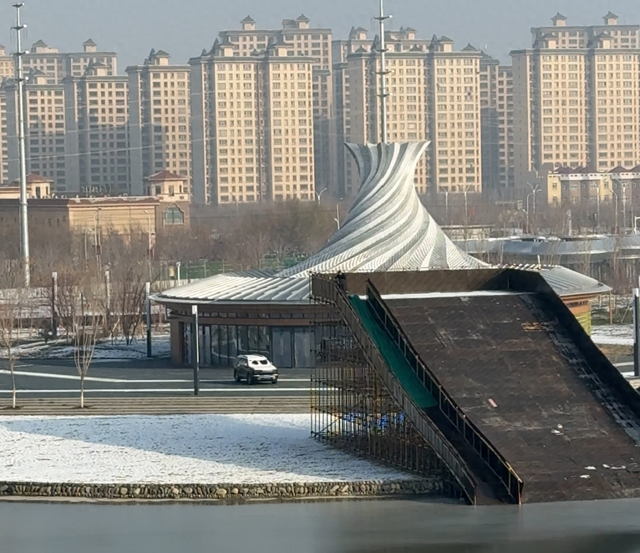 米东区冬季旅游再添新亮点 “雪人王国”冰雪乐园下月迎客