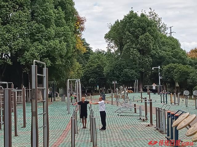 福地怀化 懂你如家 | 舞水二桥沿河观光带：一河两岸皆风景，怀化变迁入画来