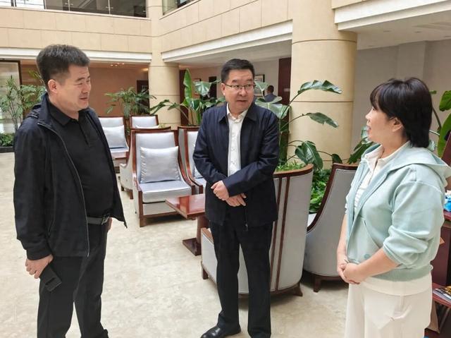 第八届敦煌文博会：中医药文化展区引千余名国内外领导和嘉宾参观体验