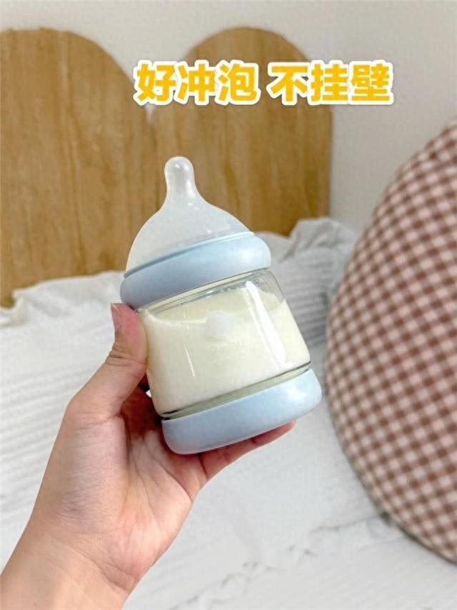 婴儿奶粉牛奶粉和羊奶粉哪个好（新生宝宝选奶笔记大分享一文细扒羊奶粉跟牛奶粉哪个更好更有营养）