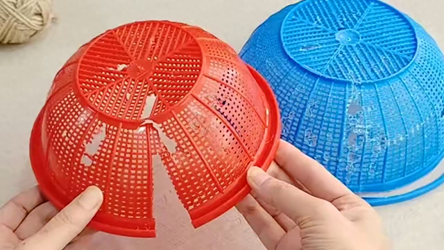 简单又漂亮的花篮的制作方法（破篮子变废为宝简单手工改一改挂房间好看又温馨）