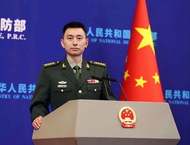 福建舰服役在即，核航母也快来了？“航母楼”变样，美军道心破碎