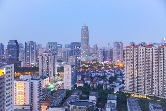 我山东人，刚从河南郑州回来，实在忍不住想说：对郑州的5点印象