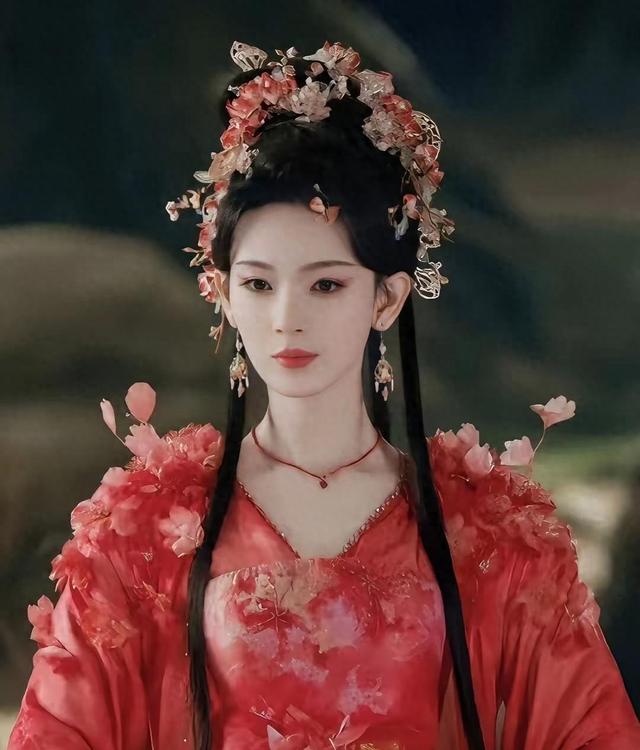 陈瑶《水龙吟》演活西方桃，红衣飘逸惊艳全场，金子总会发光