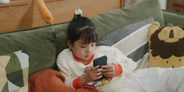 焦虑的一代，为什么孩子无法摆脱手机？