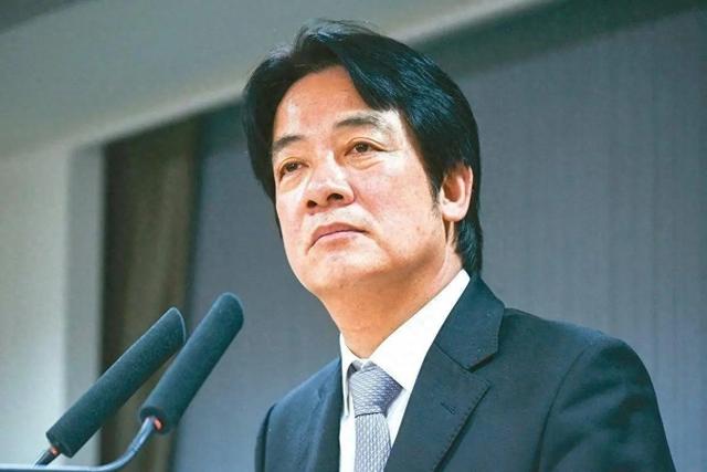 特朗普下“死命令”，美对台定位有变，我国防部发出统一最强音