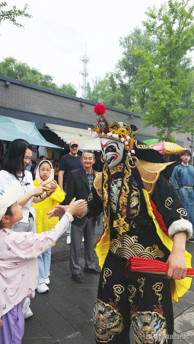 双节盛景过半 慕田峪风华正茂！秋日赏红攻略抢先收藏​～