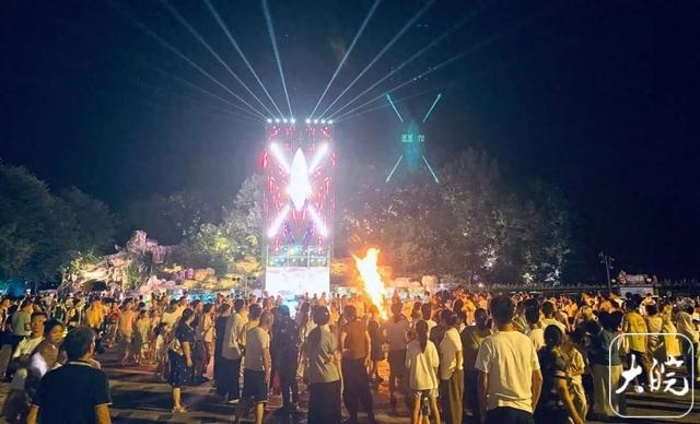 花山谜窟8月份对黄山市民免日游+夜游门票