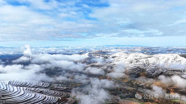 陇西：雪雾云山天地阔
