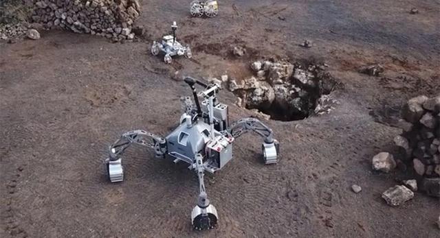 月球下藏着人类新家园，机器人测试成功，太空移民迈出关键一步