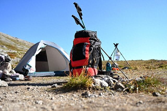 无证也能当领队 户外活动组织乱象频出 记者调查→