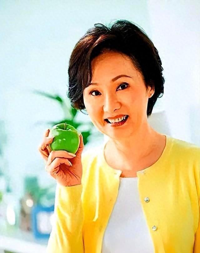 她倒追丈夫！幸福生活56年。老来得病，丈夫轻生与爱人一同离去