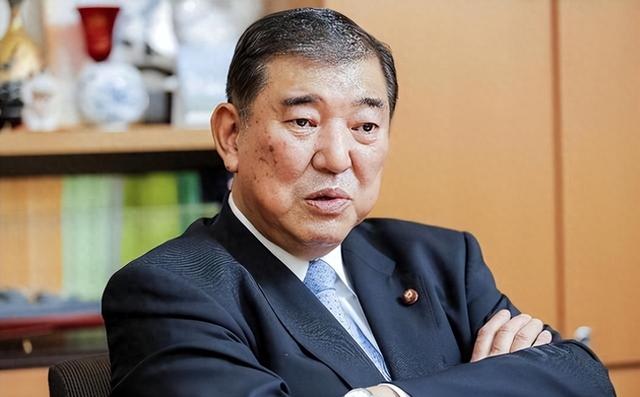 一声不吭造了7艘准航母，美国才发现，原来真正对手已不是俄罗斯