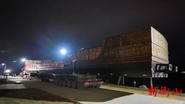 衡阳一景区渡船下水