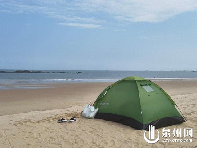 秋高气爽 携帐篷旅行 山海泉州吸引年轻人“躺营”