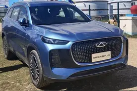 新车｜分体式大灯/1.6T、2.0T动力，新款奇瑞瑞虎8 PLUS实车曝光图片