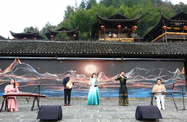 宣恩：文化力量托举民间精彩！