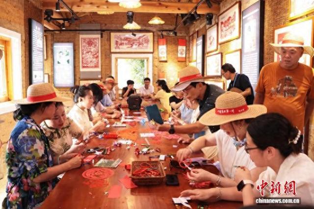 海外华媒探访福建柘荣：邂逅“南方呼伦贝尔”与指尖非遗