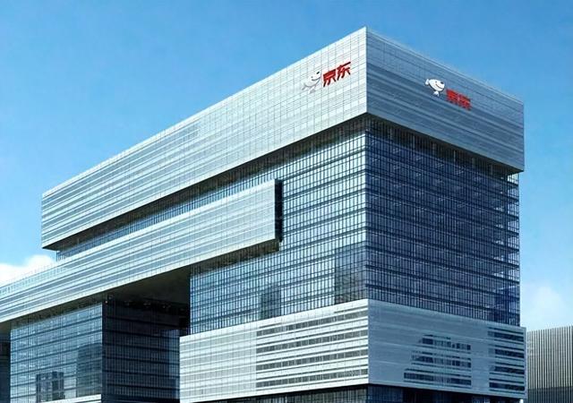 刘强东，孵化300万狼族机器军团