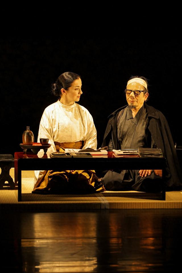 铃木忠志的《大鼻子情圣》：一段纯爱三角关系