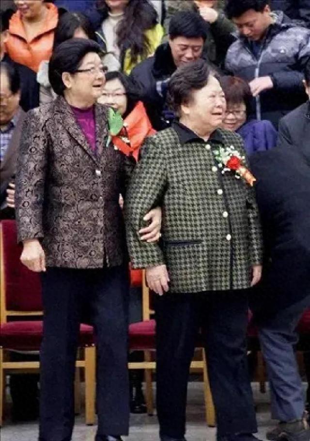 彭佩云：那个提出“坚持计划生育一百年不动摇	”的人