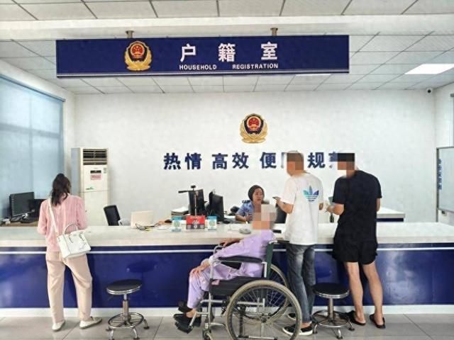 补办身份证多久可以拿到（婆婆住院前发现身份证丢失 华容公安8分钟加急办证）