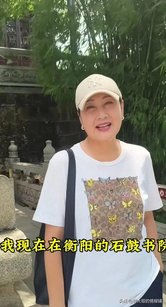 明星张凯丽现身石鼓书院，还是那么年轻，称衡阳是她和先生的福地