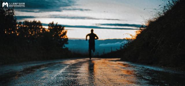 当“越野车	”闯入围墙：Step-GUI开源背后，一场从“递刀”到“修路”的行业突围