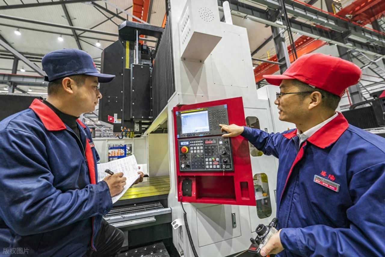 數控編程技巧與職場生存法則_數控行業經驗分享_數控機床培訓班