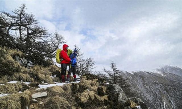 为了流量不要命，被追捧的“网红徒步线”，成死亡率最高夺命线