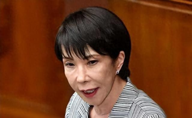 高市对华喊话，给了两个选择，话音刚落，中国12条航线取消赴日