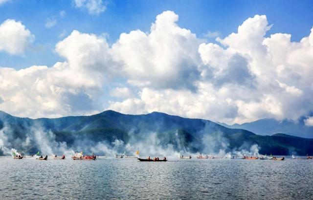 在泸沽湖转山转海，感受这片高原秘境的文化焕新