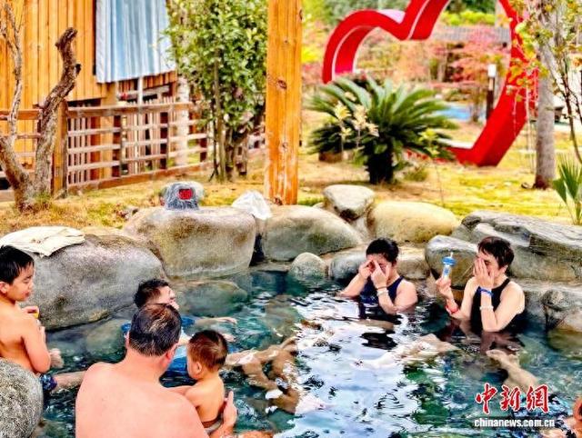 “中国温泉之乡”贵州石阡：一城热汤润古今