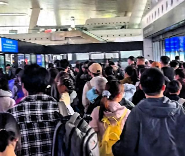 从铁岭到桐庐：一个东北人的县城震撼