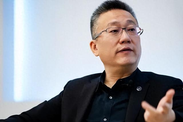 许家印第二！又一位“大佬”跑路，花空几百亿，李斌还能挺住吗？