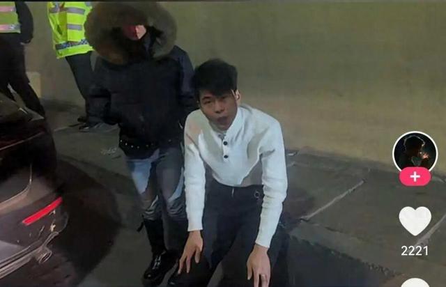 定速巡航故障高速狂奔490公里司机要求退车退款，索赔5万元精神损失费，厂家代表回应