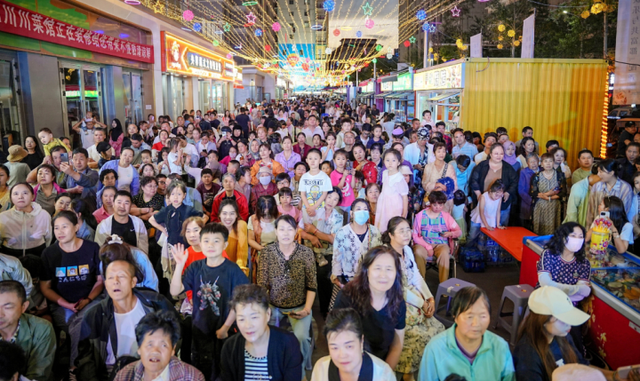 西宁火车站商圈新增一处“湟韵驿市”