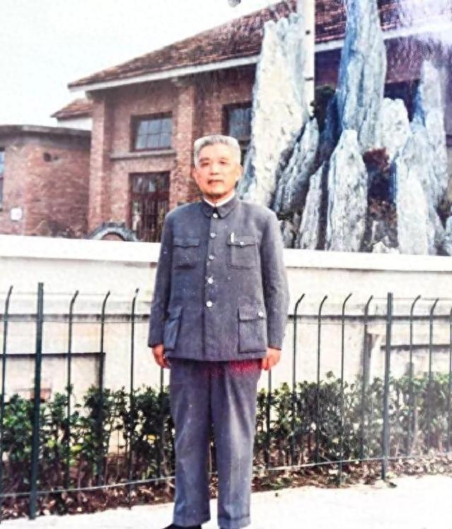 胡启奎：中共江苏省无锡市委原常委，无锡市人大常委会原副主任