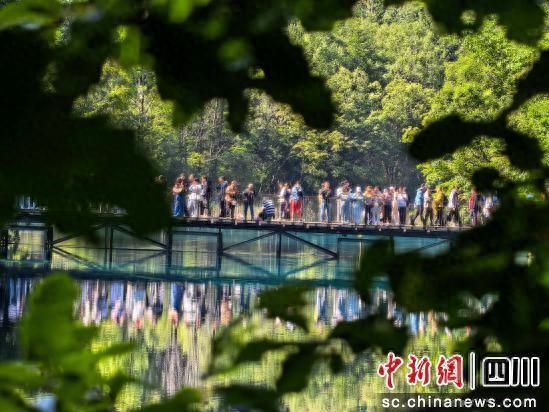 24天“顶格运转”：九寨沟暑期旅游接待高分答卷