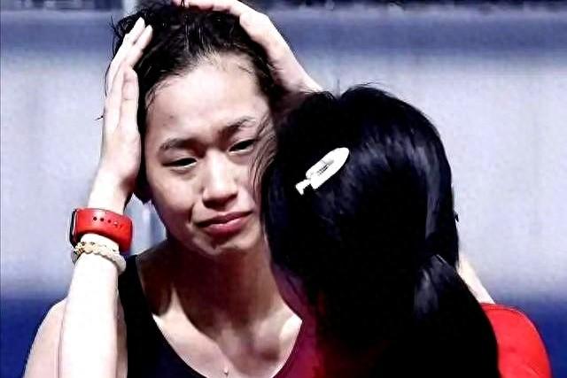 人民日报采访郭晶晶，句句不提全红婵，句句都给全红婵提了个醒